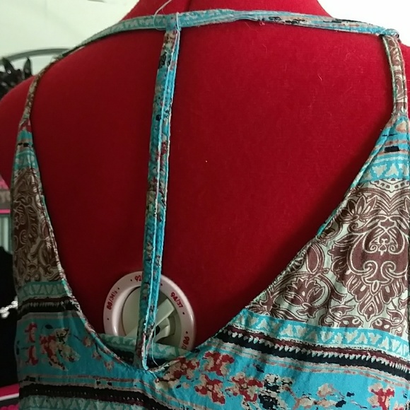 Dress - Picture 2 of 2